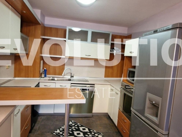 Дава се под наем Тристаен апартамент в Пловдив, Център - 110 кв.м за 600 € - Снимка #1