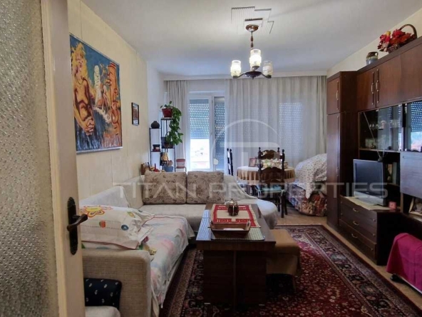 Тристаен апартамент в Пловдив, Изгрев - 90 кв.м за 1012 €/кв.м - Снимка #1