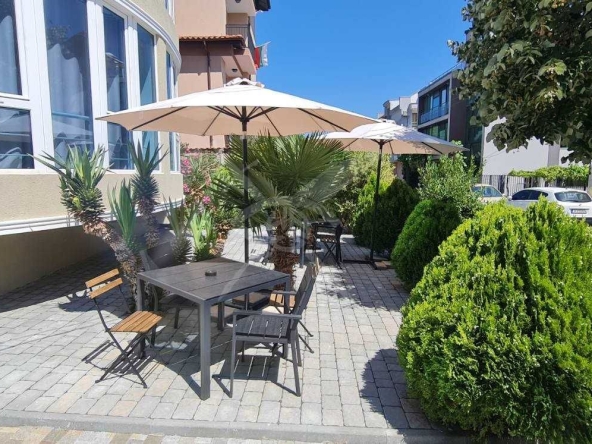 Хотел в Приморско - 816 кв.м за 481 €/кв.м - Снимка #1