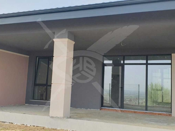 Къща в с. Брестник, Област Пловдив - 206 кв.м за 1263 €/кв.м - Снимка #1