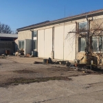 Промишлена сграда в Нови пазар - 2000 кв.м за 123 €/кв.м - Снимка #1