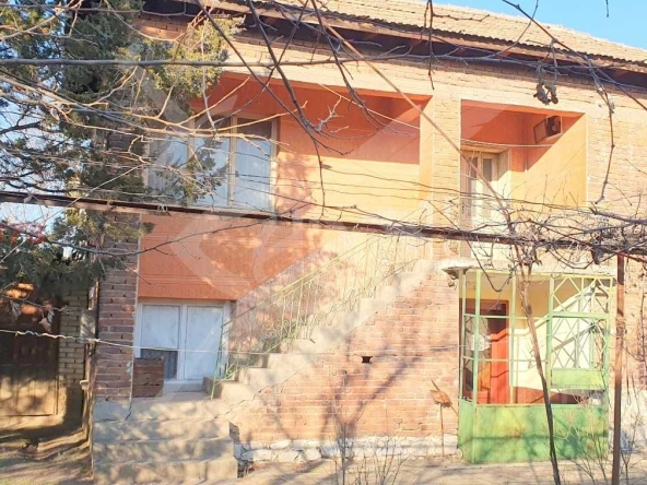 Къща в с. Цалапица, Област Пловдив - 130 кв.м за 477 €/кв.м - Снимка #1