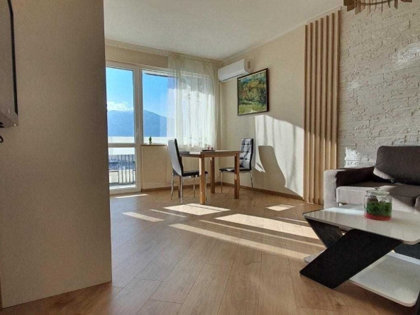 Дава се под наем Двустаен апартамент в София, Младост 1 - 55 кв.м за 375 € - Снимка #1