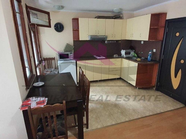 Дава се под наем Двустаен апартамент в Варна, Център - 65 кв.м за 435 € - Снимка #1