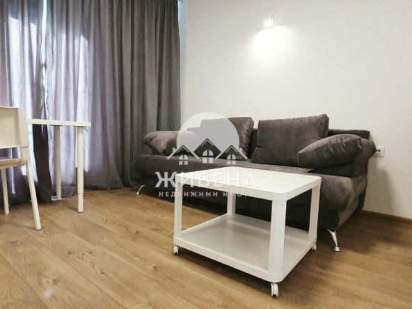 Дава се под наем Тристаен апартамент в Варна, Спортна зала - 87 кв.м за 767 € - Снимка #1