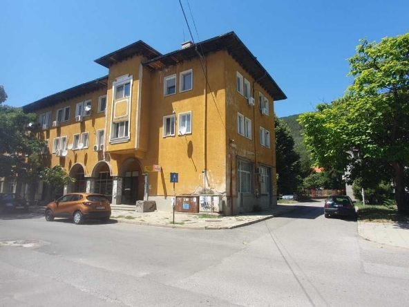 Магазин в Сливен, Център - 95 кв.м за 805 €/кв.м - Снимка #1