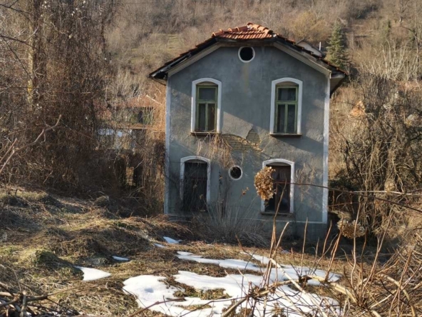 Къща в с. Чифлик, Област Ловеч - 80 кв.м за 625 €/кв.м - Снимка #1