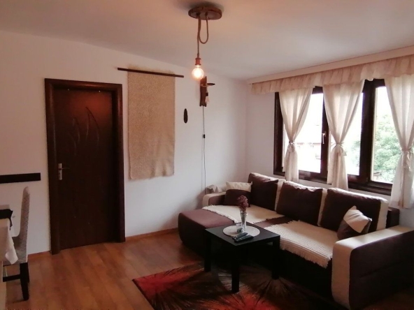 Дава се под наем Двустаен апартамент в Банско - 52 кв.м за 408 € - Снимка #1