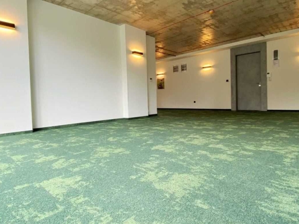 Дава се под наем Офис в Пловдив, Център - 188 кв.м за 2383.74 € - Снимка #1