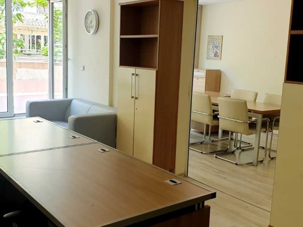 Дава се под наем Офис в София, Зона Б-5 - 78 кв.м за 650 € - Снимка #1