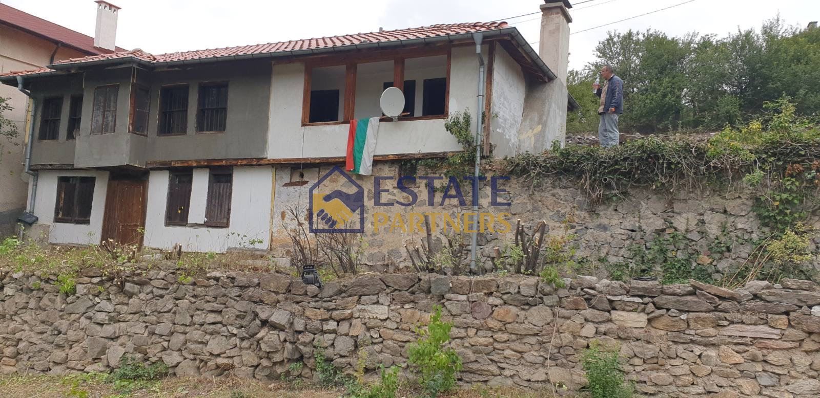 Къща в с. Голема Раковица, Област София-област - 72 кв.м за 1063 €/кв.м - Снимка #1