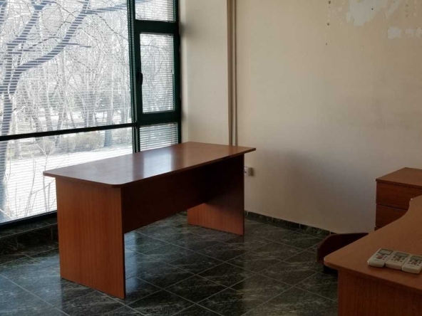 Офис в Варна, Червен площад - 135 кв.м за 1663 €/кв.м - Снимка #1