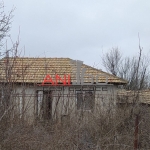 Къща в с. Метличина, Област Варна - 4890 кв.м за 8 €/кв.м - Снимка #1