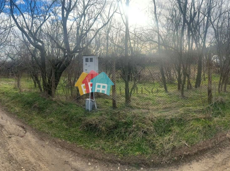 Парцел в Варна, м-т Боровец - север - 1176 кв.м за 70 €/кв.м - Снимка #1