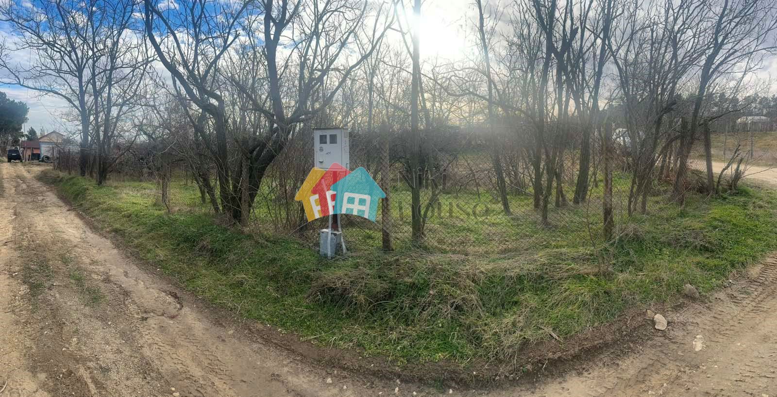 Парцел в Варна, м-т Боровец - север - 1176 кв.м за 70 €/кв.м - Снимка #1