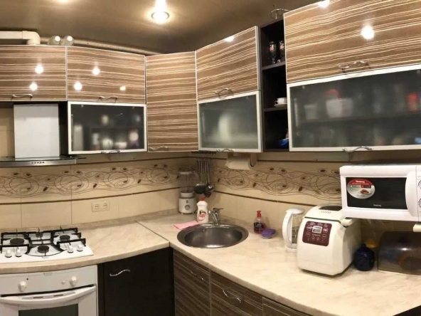 Дава се под наем Двустаен апартамент в София, Зона Б-18 - 65 кв.м за 402.9 € - Снимка #1