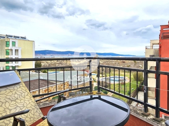 Двустаен апартамент в к.к. Слънчев бряг - 76 кв.м за 607 €/кв.м - Снимка #1