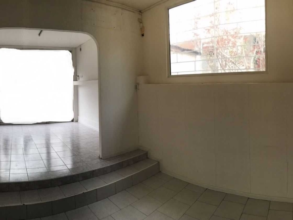 Дава се под наем Магазин в Пловдив, Център - 54 кв.м за 498.27 € - Снимка #1