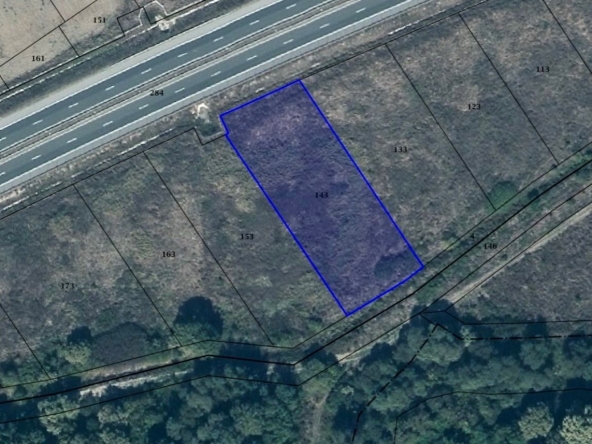 Парцел в София, Сердика - 3408 кв.м за 9 €/кв.м - Снимка #1