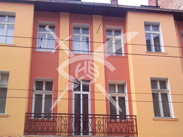 Тристаен апартамент в София, Център - 120 кв.м за 3750 €/кв.м - Снимка #1