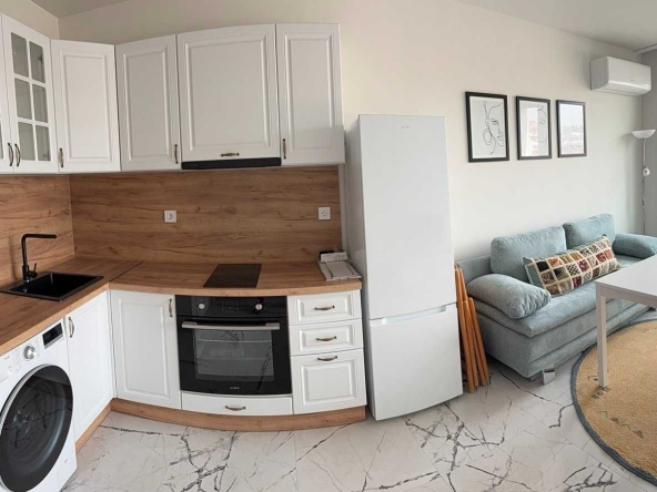 Дава се под наем Двустаен апартамент в Велико Търново, Център - 60 кв.м за 357 € - Снимка #1