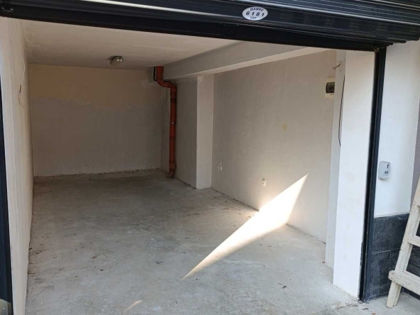 Дава се под наем Гараж / Паркомясто в Пловдив, Център - 23 кв.м за 90 € - Снимка #1