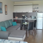 Дава се под наем Едностаен апартамент в Черноморец - 50 кв.м за 76.5 € - Снимка #1