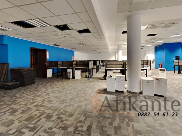 Дава се под наем Офис в София, Център - 935 кв.м за 13989.3 € - Снимка #1