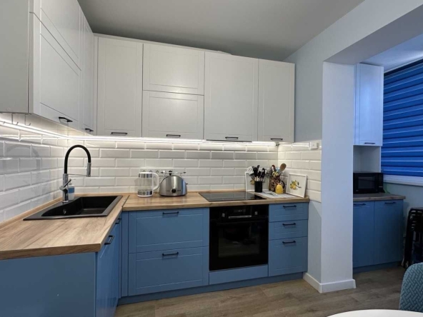 Дава се под наем Двустаен апартамент в София, Зона Б-18 - 56 кв.м за 598.23 € - Снимка #1