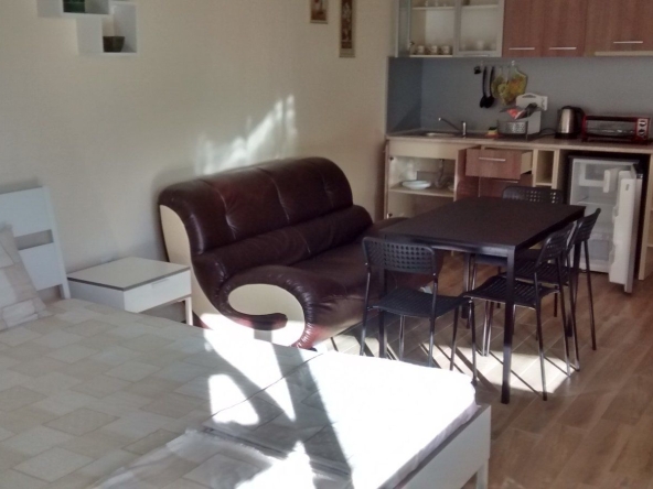 Дава се под наем Едностаен апартамент в Китен - 40 кв.м за 17.85 € - Снимка #1
