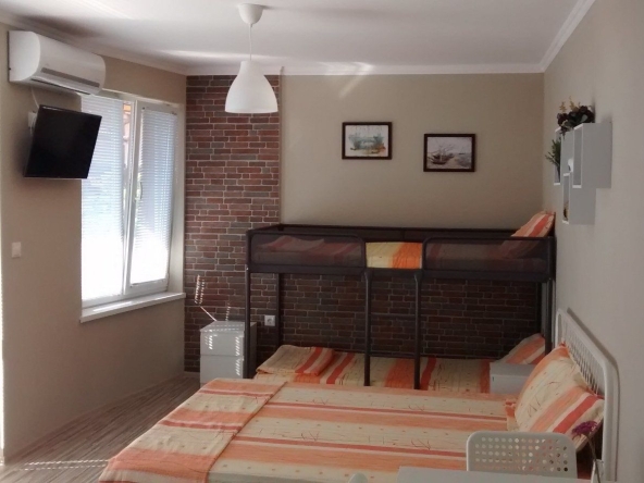 Дава се под наем Едностаен апартамент в Китен - 35 кв.м за 34.68 € - Снимка #1