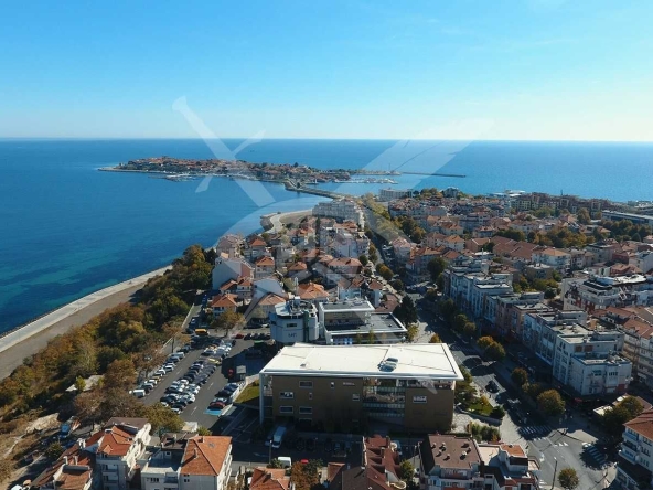 Промишлена сграда в Несебър - 1400 кв.м за 1143 €/кв.м - Снимка #1