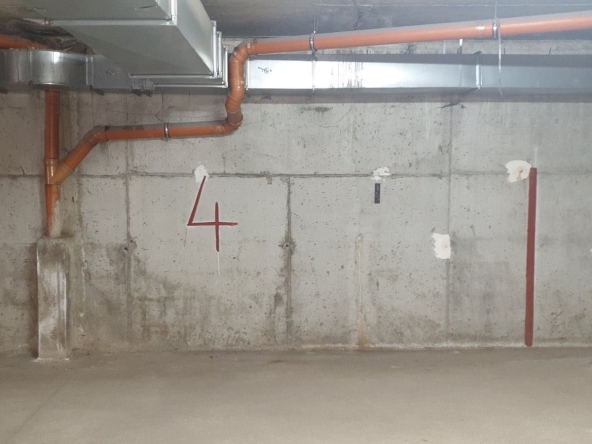 Дава се под наем Гараж / Паркомясто в София, Люлин 3 - 16 кв.м за 61.2 € - Снимка #1