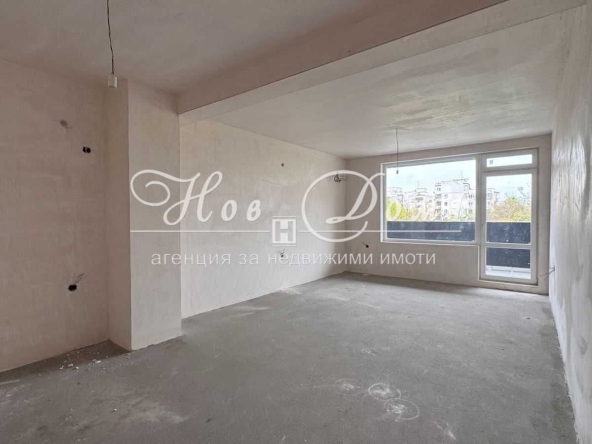 Тристаен апартамент в Пловдив, Гагарин - 103 кв.м за 1330 €/кв.м - Снимка #1