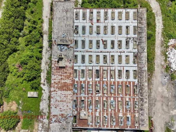 Промишлена сграда в с. Пиргово, Област Русе - 1424 кв.м за 245 €/кв.м - Снимка #1