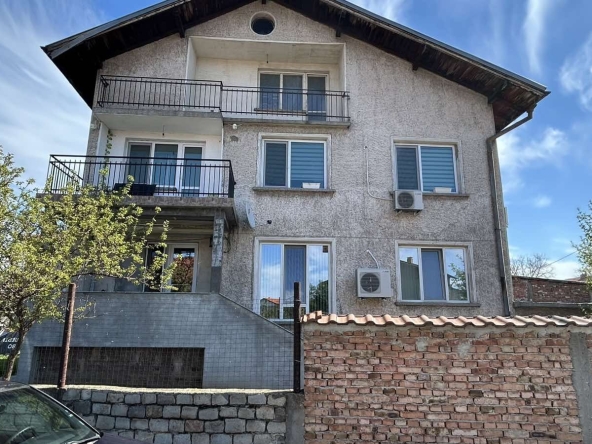 Етаж от къща в с. Чепинци, Област София-град - 100 кв.м за 2350 €/кв.м - Снимка #1