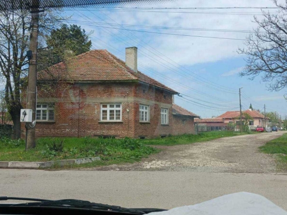 Къща в София, Зона Б-18 - 200 кв.м за 153 €/кв.м - Снимка #1