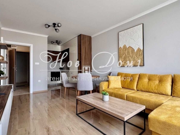 Дава се под наем Двустаен апартамент в Пловдив, Център - 67 кв.м за 156000 € - Снимка #1