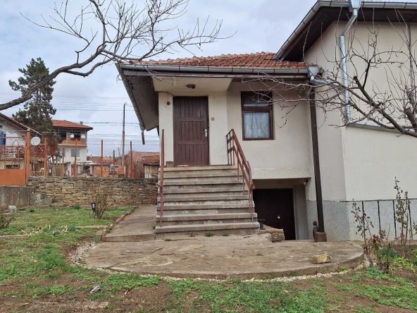 Къща в Ловеч, Гозница - 90 кв.м за 545 €/кв.м - Снимка #1