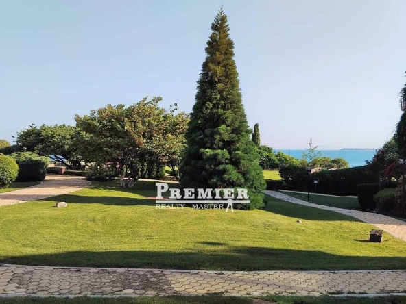 Двустаен апартамент в Свети Влас - 65 кв.м за 1585 €/кв.м - Снимка #1