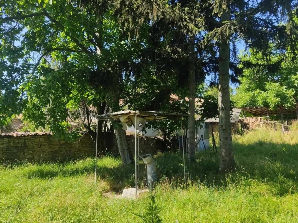 Парцел в София, Лозенец - 650 кв.м за 22 €/кв.м - Снимка #1