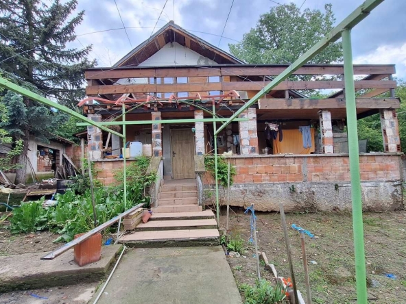 Къща в с. Нови хан, Област София-област - 85 кв.м за 1294 €/кв.м - Снимка #1