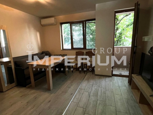 Дава се под наем Двустаен апартамент в Варна, Колхозен пазар - 50 кв.м за 408 € - Снимка #1