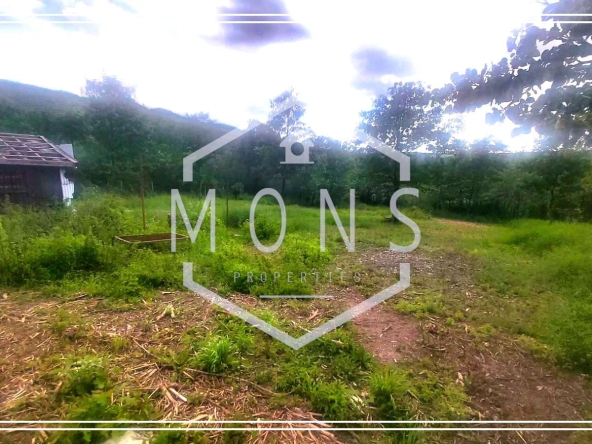 Парцел в с. Къпиново, Област Велико Търново - 1000 кв.м за 18 €/кв.м - Снимка #1