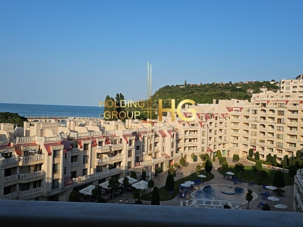 Двустаен апартамент в Варна, Аспарухово - 68 кв.м за 2280 €/кв.м - Снимка #1