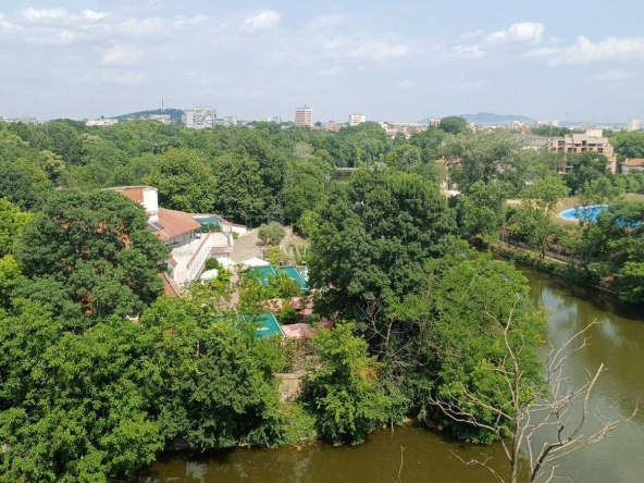 Едностаен апартамент в Ямбол, Златен рог - 27 кв.м за 1556 €/кв.м - Снимка #1