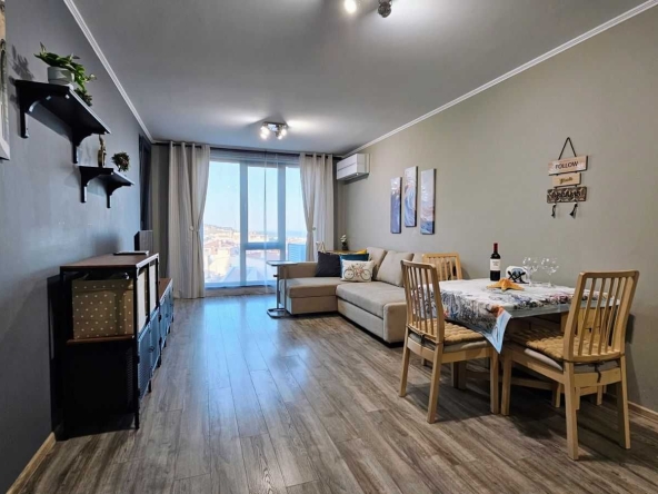 Дава се под наем Двустаен апартамент в Варна, Бриз - 76 кв.м за 1428 € - Снимка #1