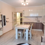 Дава се под наем Двустаен апартамент в Варна, Цветен квартал - 60 кв.м за 561 € - Снимка #1