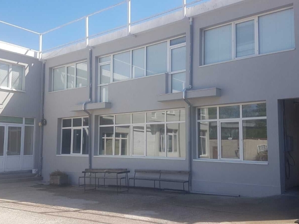 Промишлена сграда в Пловдив, Беломорски - 250 кв.м за 4 €/кв.м - Снимка #1