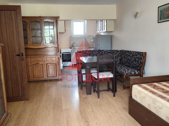 Дава се под наем Двустаен апартамент в Варна, Център - 55 кв.м за 357 € - Снимка #1